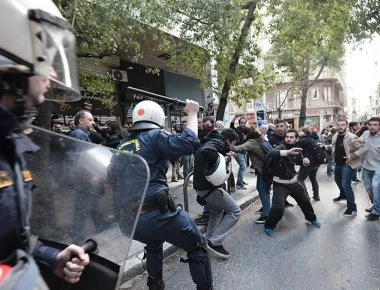 H Ένωση Φωτορεπόρτερ Ελλάδας καταγγέλλει τραυματισμό κατά την διάρκεια των διαδηλώσεων για τους πλειστηριασμούς